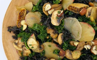 Salade de poires de terre, kale et champignons de Paris